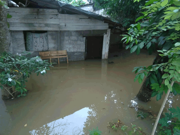 Adverse weather conditions and floods affected 11 Grama Niladhari Divisions
