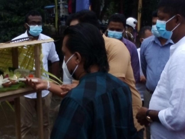 Building a bridge at Walihinda GN devision 2020.03.20 ( වැලිහිද ග්‍රාම සේවා වසමේ පාලම ඉදි කිරිම)